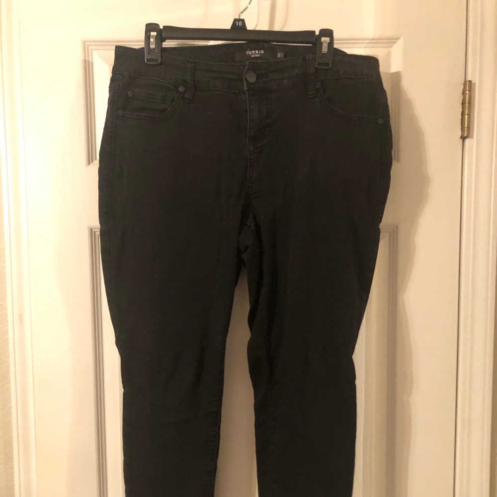 Torrid black skinny jeans